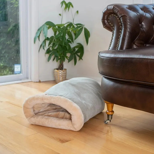 Autumn and Winter Cat Sleeping Bag Semi-enclosed Cat Nest